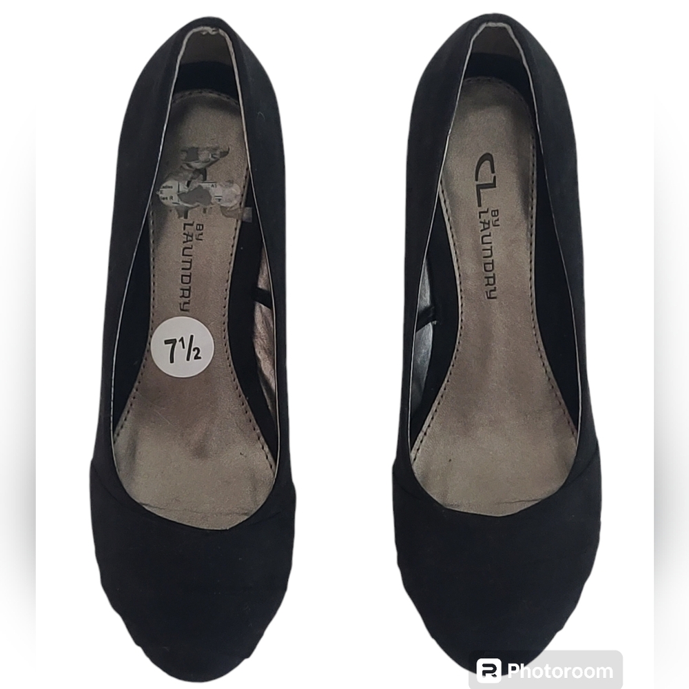 CL by Laundry Shoes Wedges suede Size 7.5